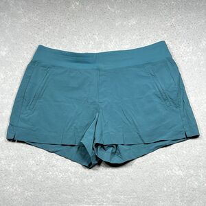 Athleta Shorts Women Size 18 Green Trekkie North High Rise Pull On 3.5" Hiking